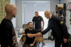 Шмигаль відвідав центр Superhumans у Львові