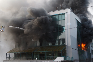 Zelensky responds to major Russian strike on Kyiv, shows aftermath